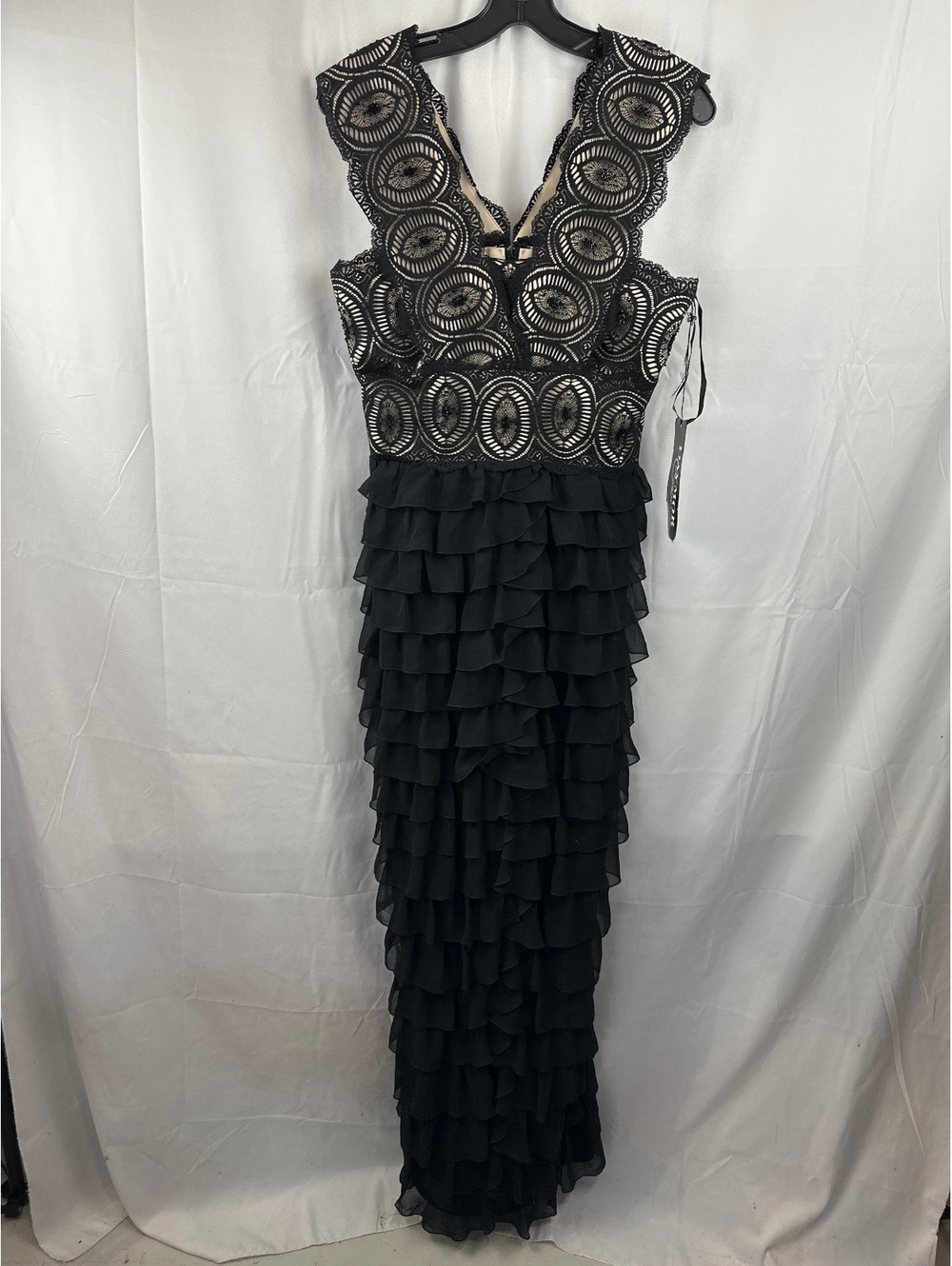 Daymor Couture Black Lace & Ruffle Evening Gown Dress Size 6